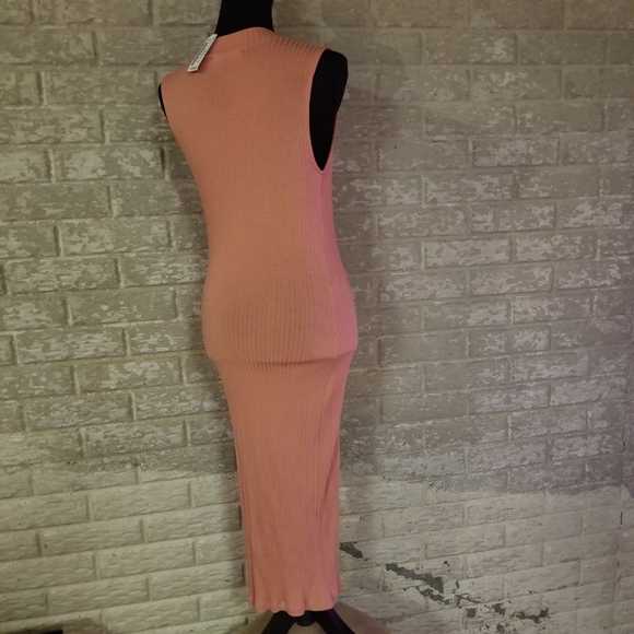 Pretty Love Culture sleeveless maxi dress - Picture 7 of 9